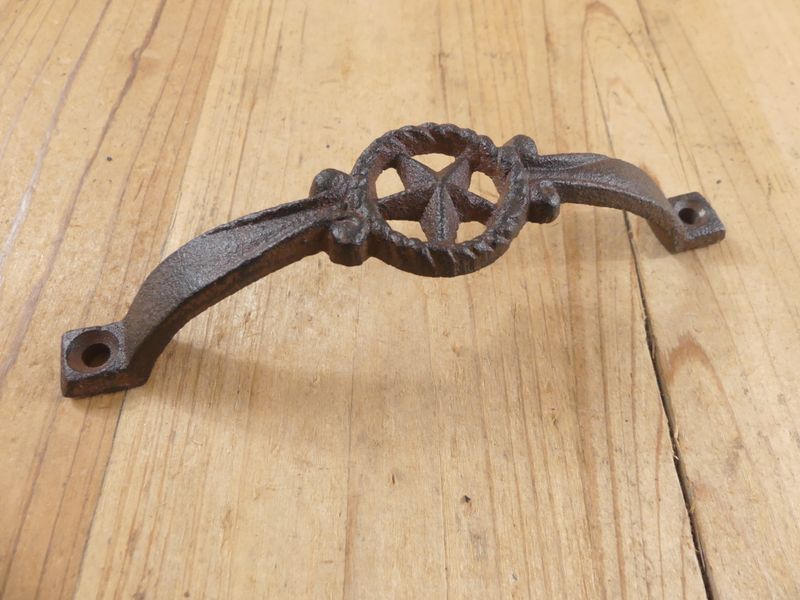 CAST IRON TEXAS STAR PULL