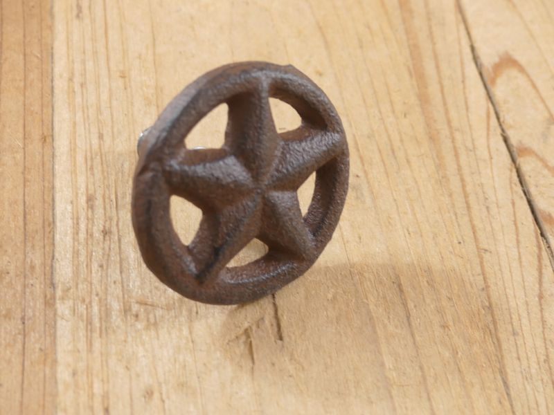 Star Drawer Pull / Knob With Screw, Single Stem 2"