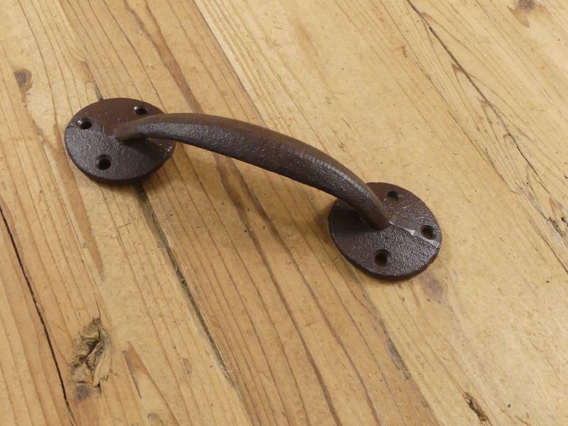RUSTIC CAST IRON HANDLE