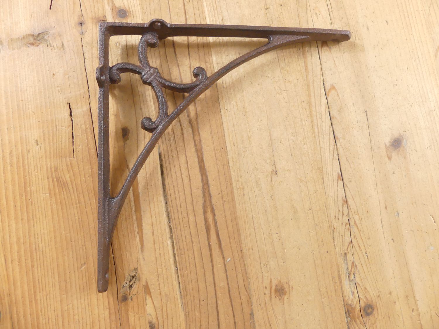 LARGE CAST IRON BRACKERS 9 3/4 LARGE CAST IRON BRACKERS 9 3/4" X 9 3/4"