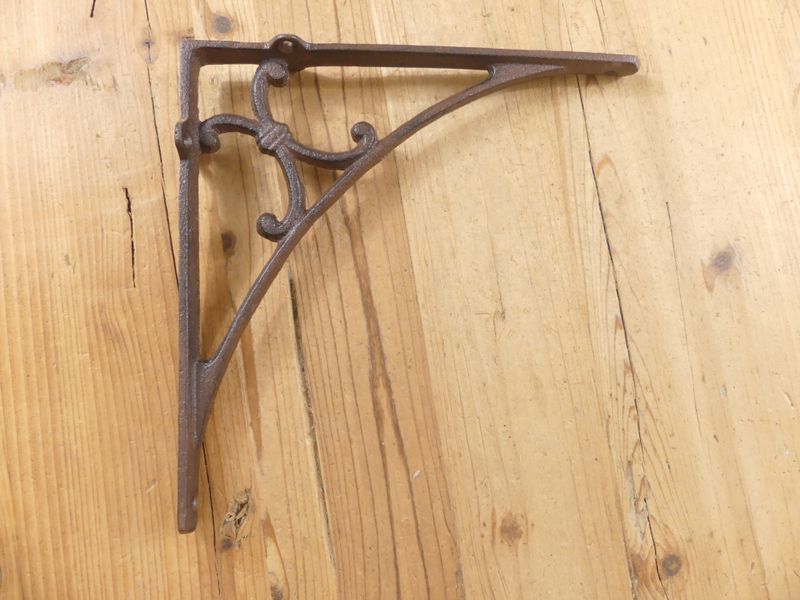 LARGE CAST IRON BRACKERS 9 3/4 LARGE CAST IRON BRACKERS 9 3/4" X 9 3/4"