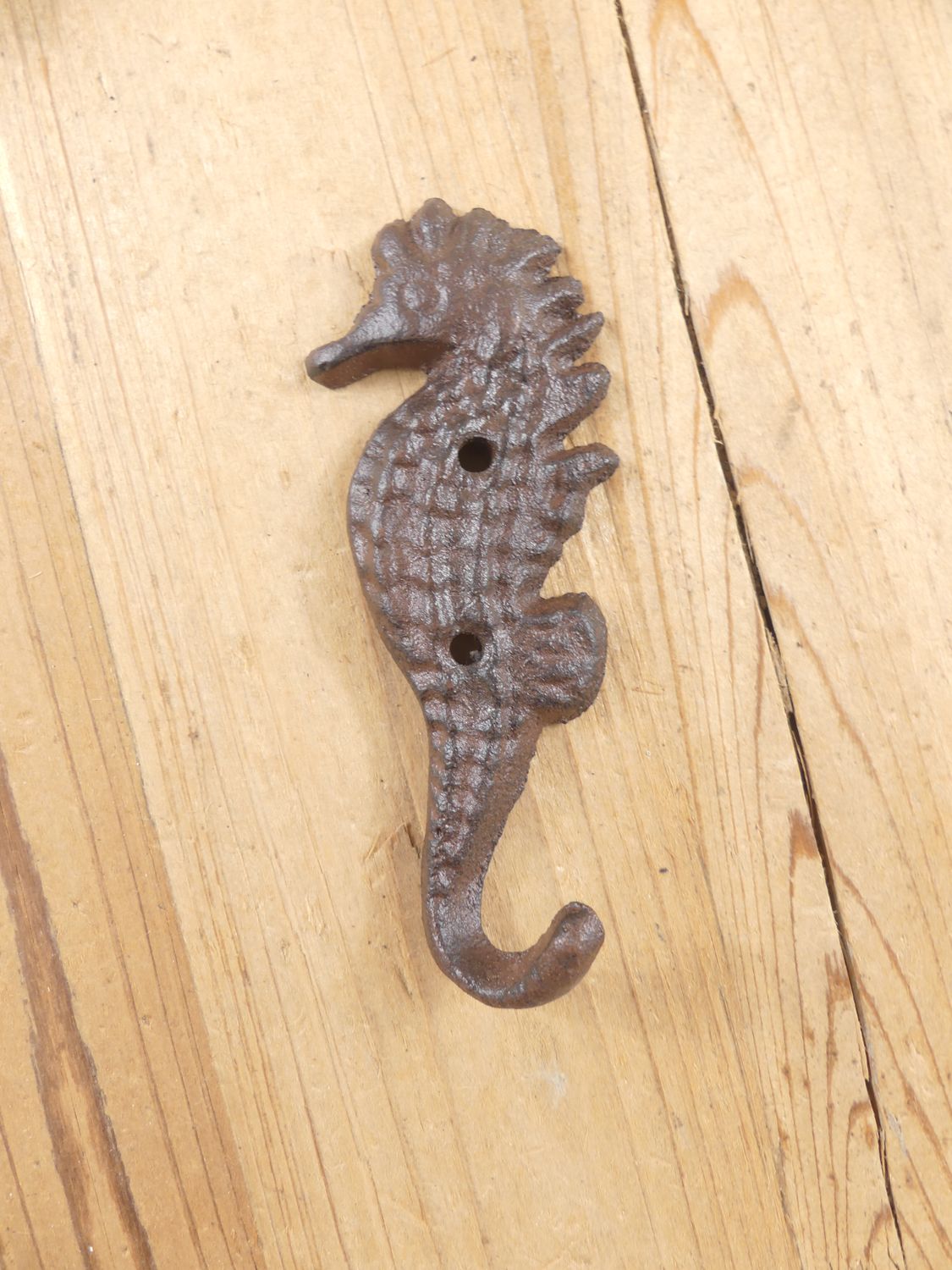 RUSTIC CAST IRON SEAHORSE HOOK, 5 1/2 RUSTIC CAST IRON SEAHORSE HOOK, 5 1/2" LONG