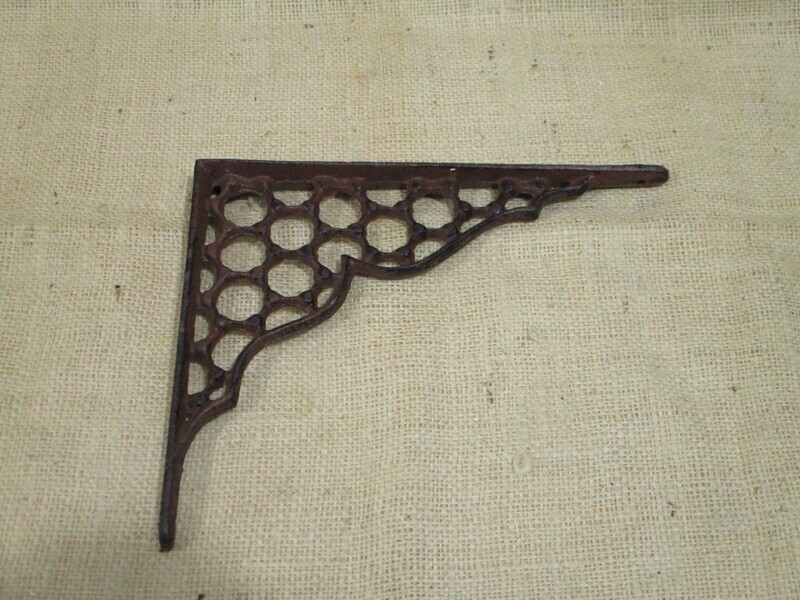RUSTIC CAST IRON HONEYCOMB BRACKETS 9 1/4" X 7 1/2"