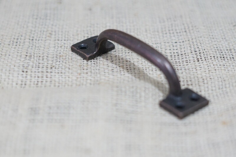 SMALL CAST IRON HANDLE / DRAWER PULL 4" LONG (ANTIQUE COPPER COLOR)