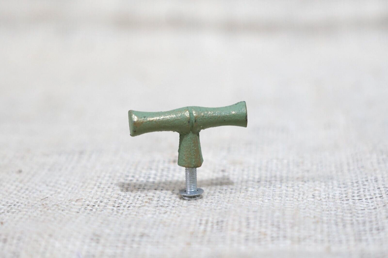 CAST IRON BAMBOO T HANDLE 1 7/8"