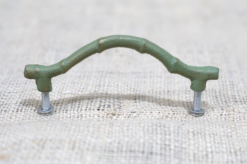 CAST IRON BAMBOO DRAWER PULL