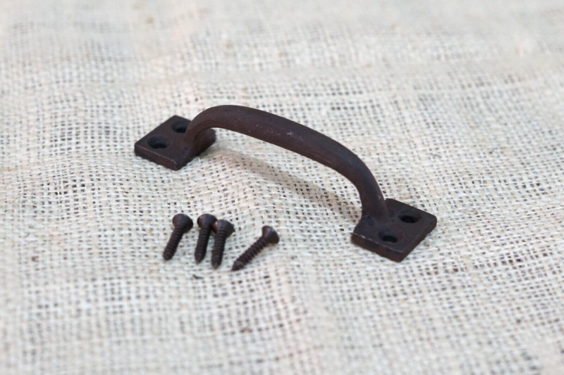 SMALL CAST IRON HANDLE / DRAWER PULL, 4" (RUSTIC BROWN COLOR)