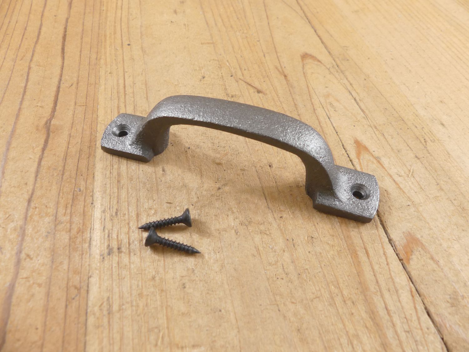 IRON 4 3/4 IRON 4 3/4" DRAWER PULLS