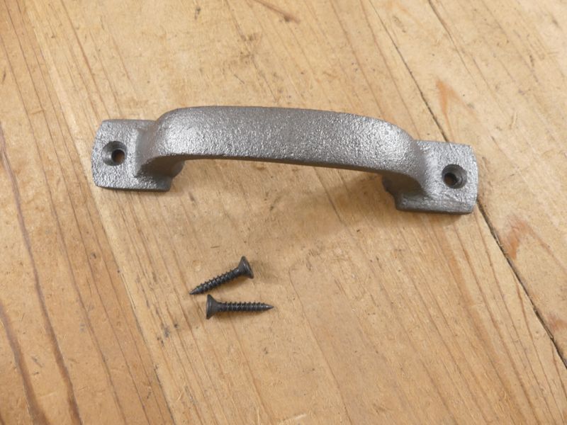 IRON 4 3/4" DRAWER PULLS