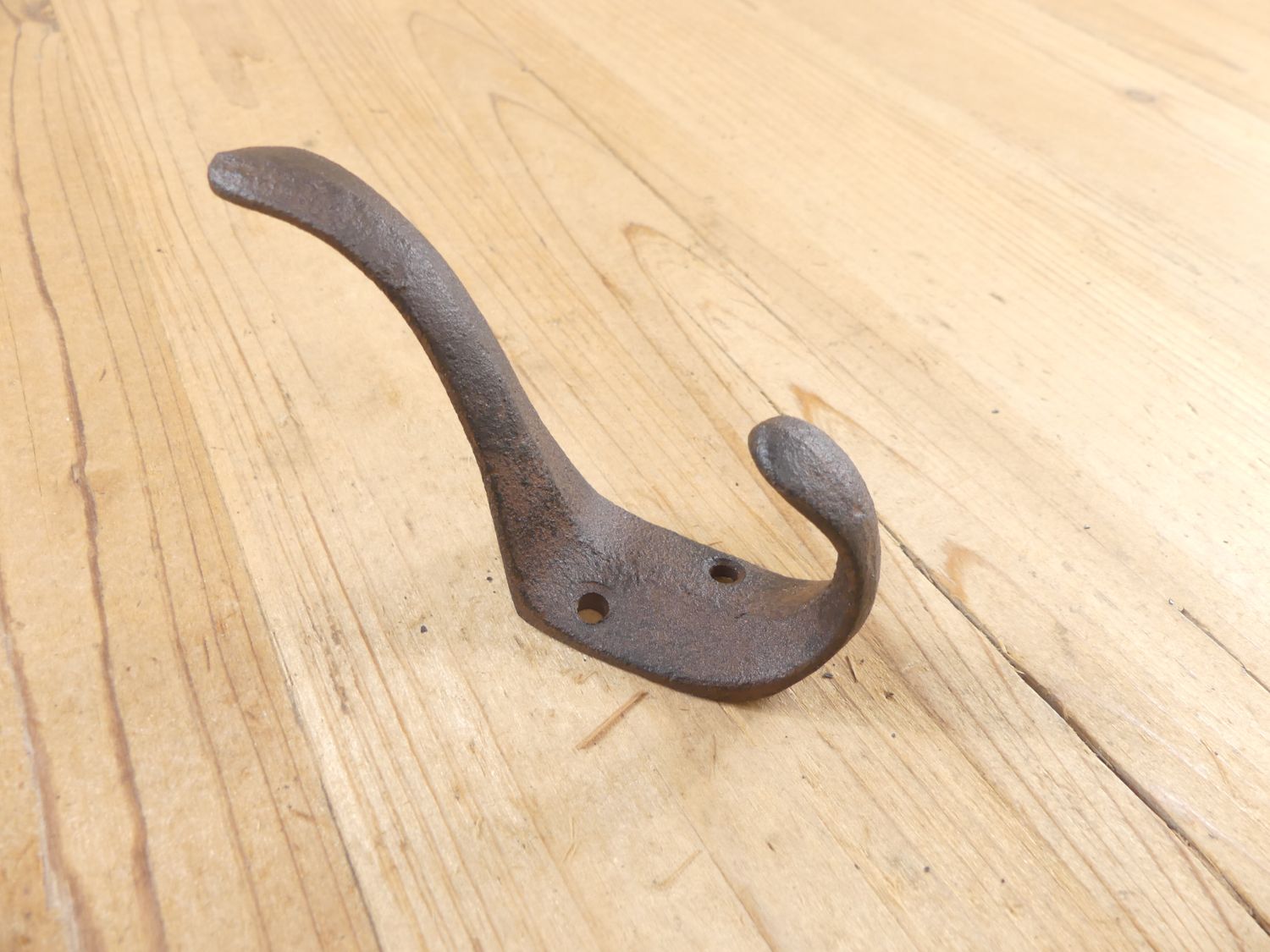 CAST IRON RUSTIC PRIMITIVE HOOK