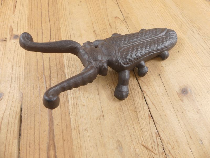 CAST IRON BEETLE SHOE HORN / BOOT JACK