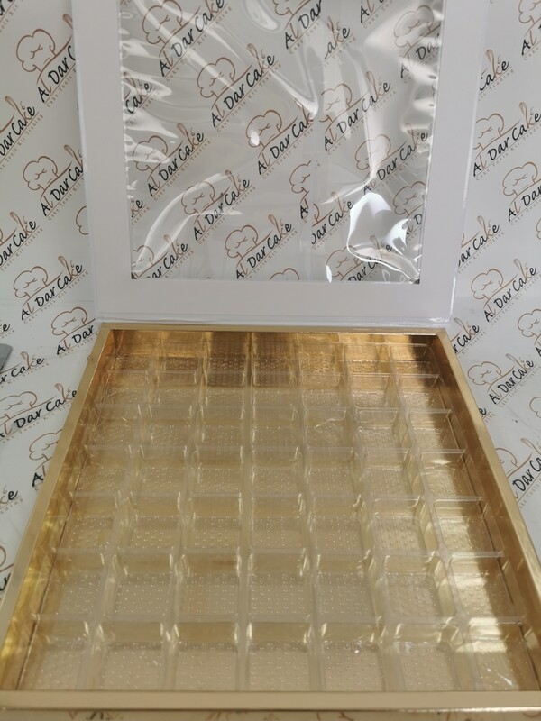 Sweet box with window and 49 tray