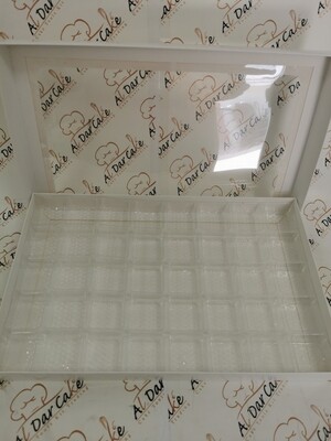 White box with 50 square tray