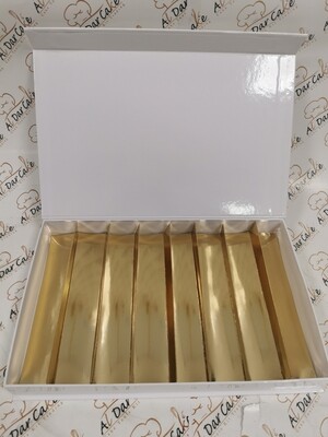 Magnetic box with 8 lines