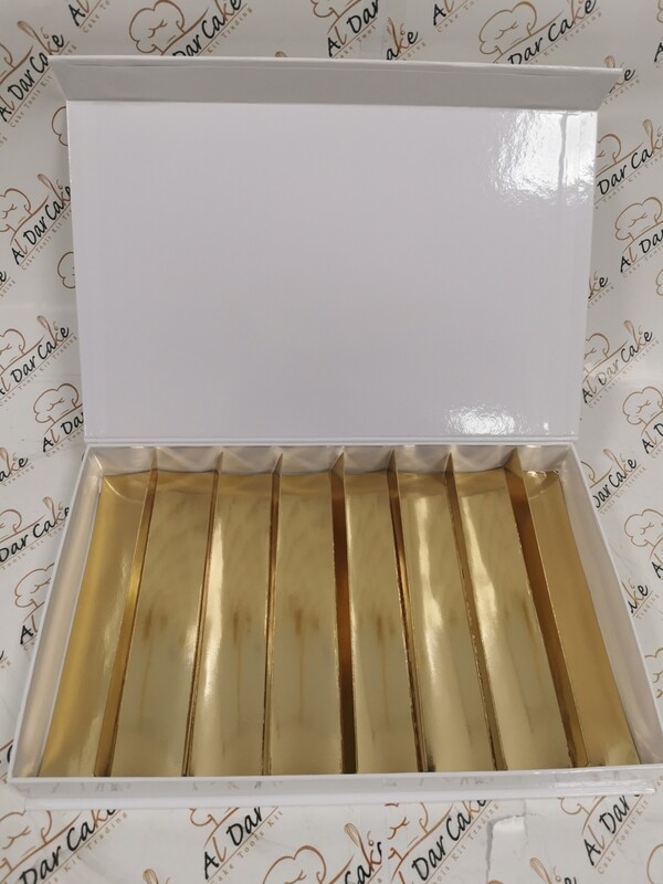 Magnetic box with 8 lines
