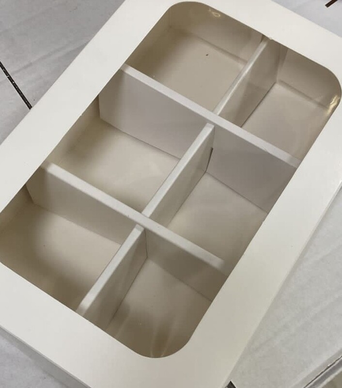 Cupcake box 6 divider