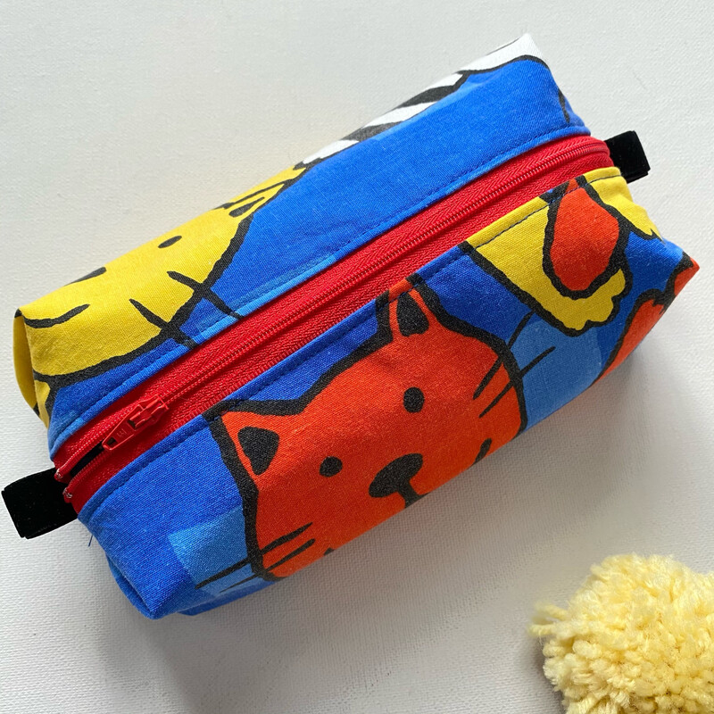 Colourful Cat Print Amenities Pouch