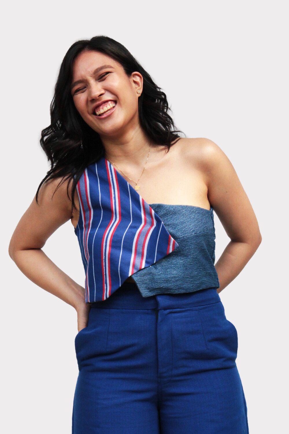 Melva Half Vest in Asul