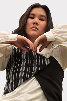 Melva Half Vest in Gabi