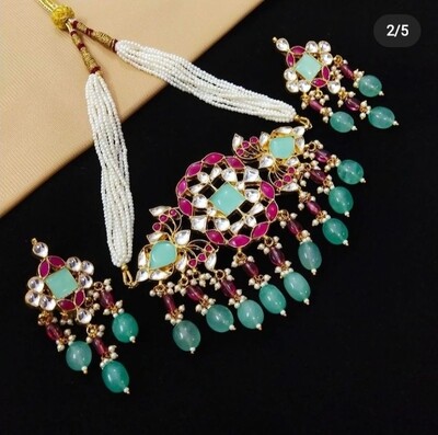 Ahmedabadi Polki Kundan Chokerset