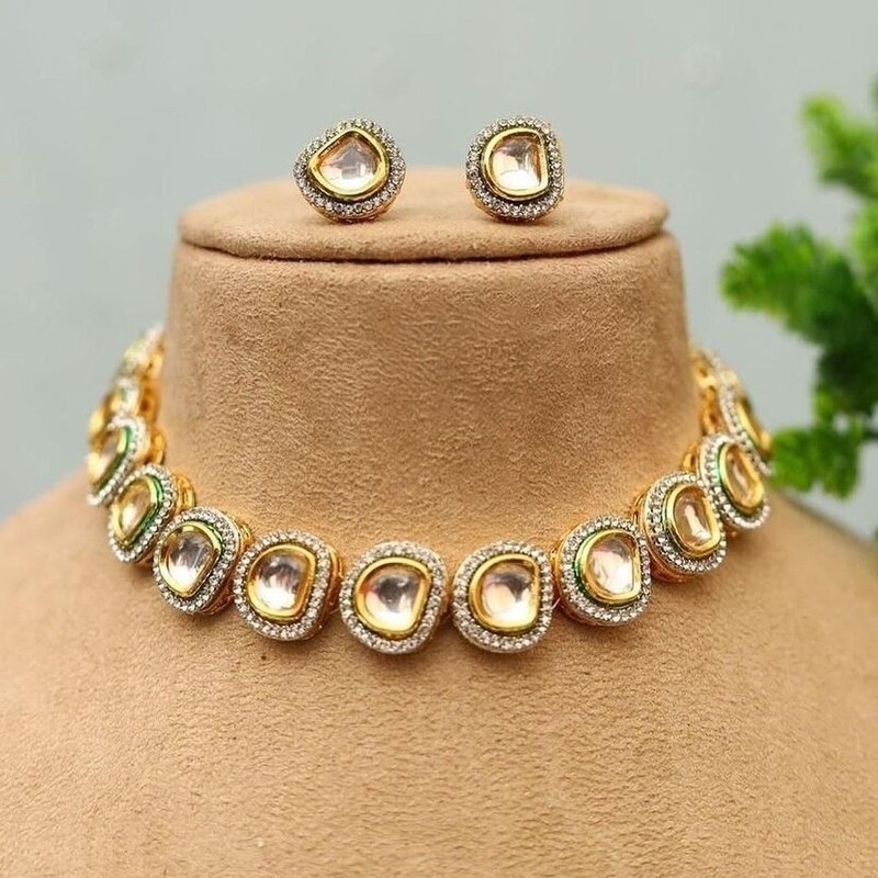 Ahmedabadi Polki Kundan Chokerset