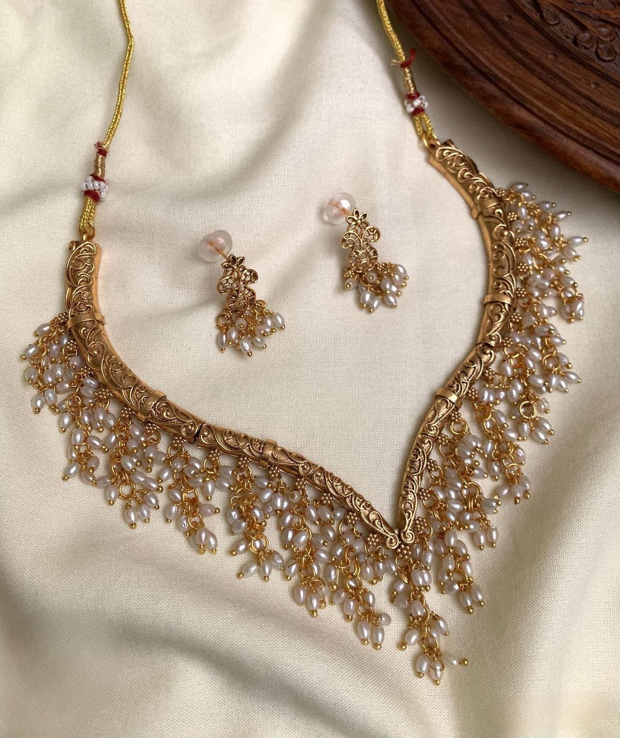 Traditional Rice Pearls Necklace Set