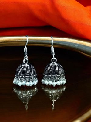Tiny Jhumka