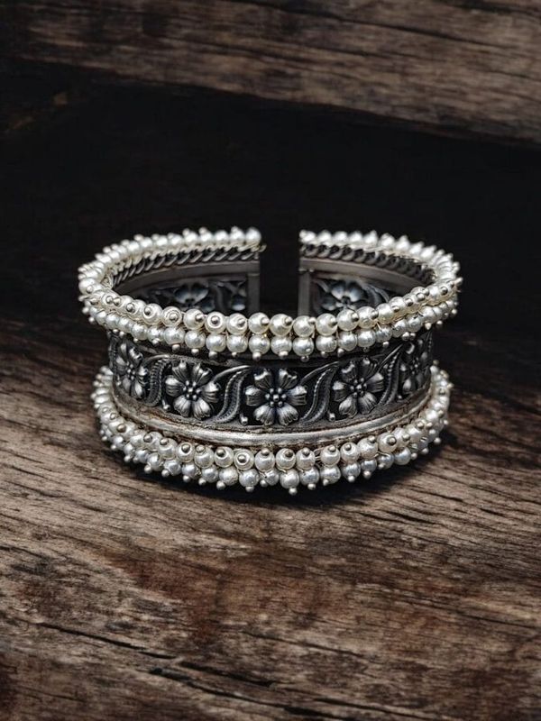 Pearl Beads Kada