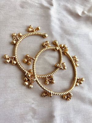 Ghungroo Chan Chan Bangles