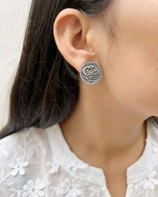 Oxidised Studs
