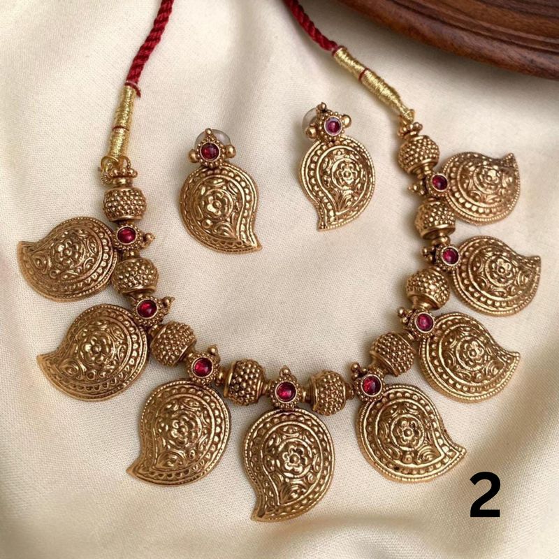 Mango Motif Chokerset