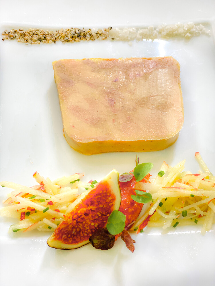 Foie gras de canard mi cuit au macaron d'Amiens (la tranche environ 100g)