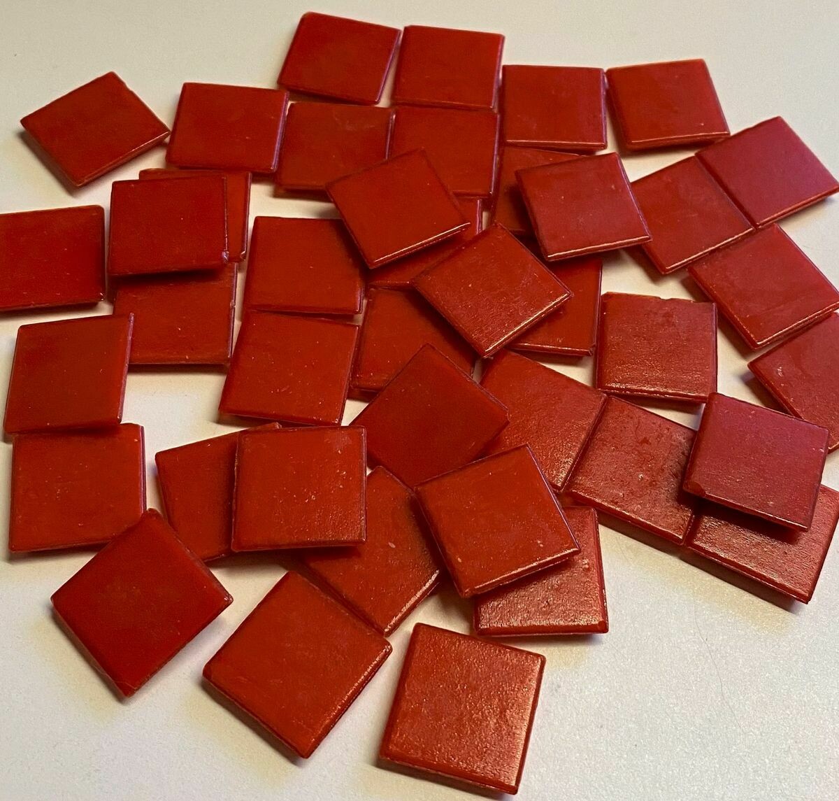 1/4 lb Lipstick Red 3/4" Vitreous Tiles