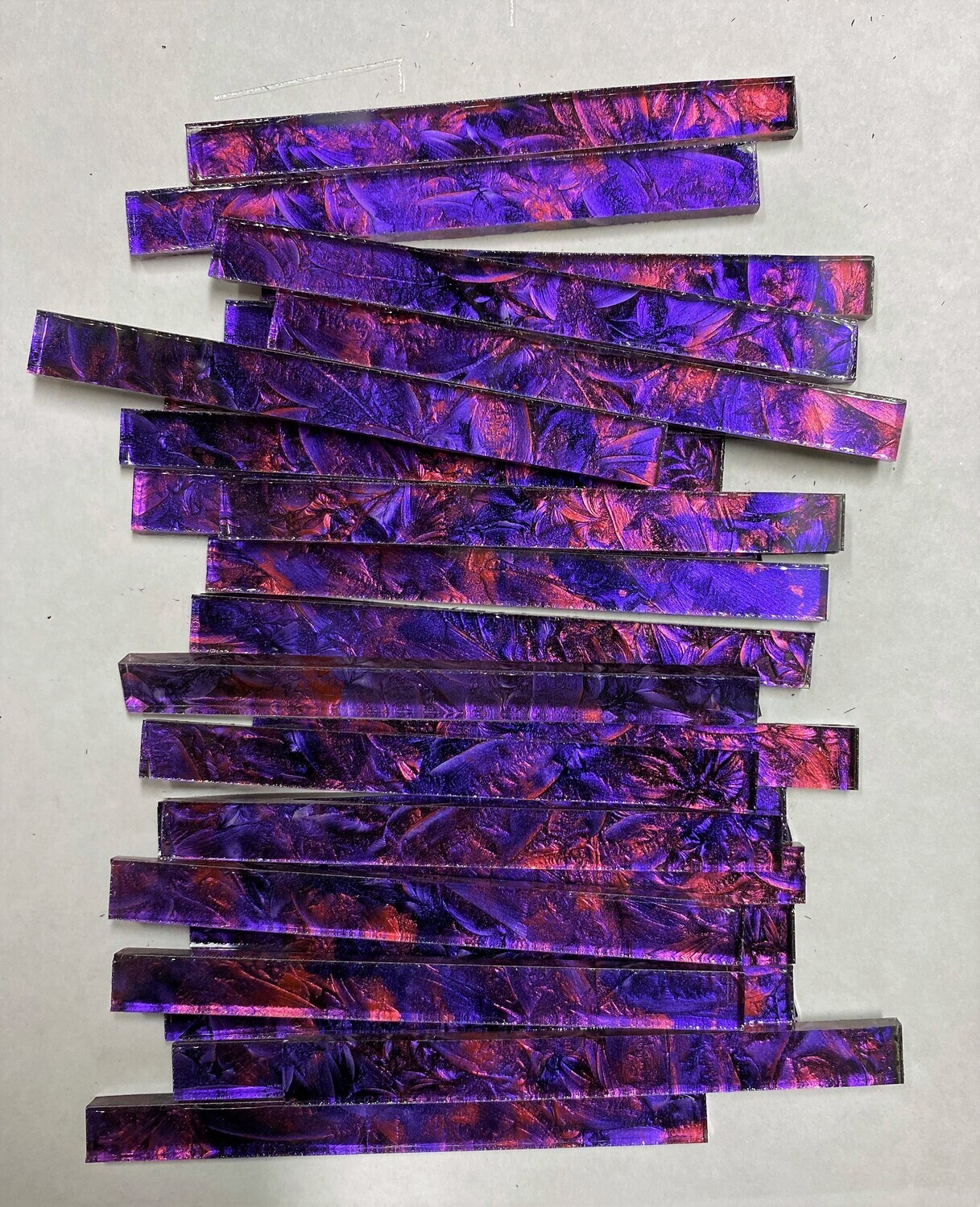 25 Violet & Red Van Gogh Sticks (3" x 1/4")