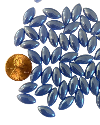 50 Pearlized Azure Blue Glass Petals 14mm