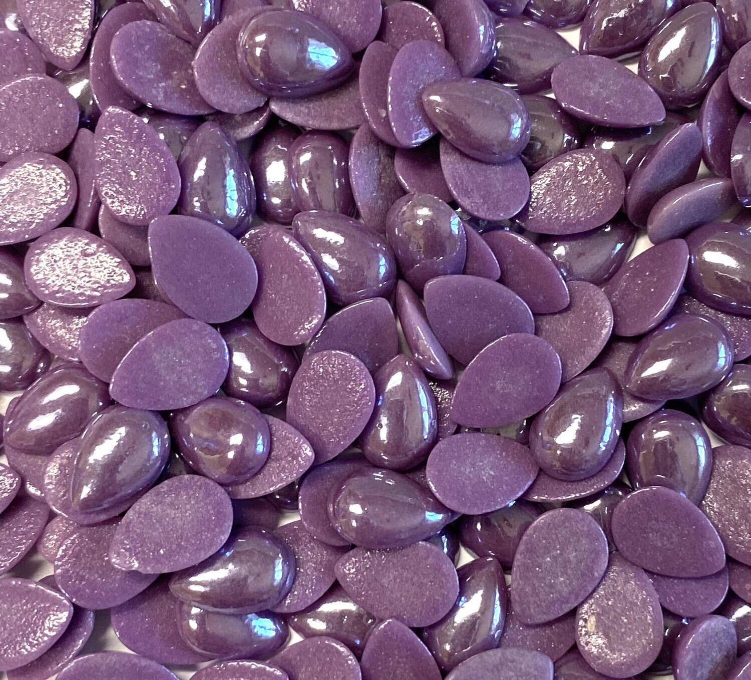 50 Pearlescent Purple Glass Teardrop Tiles