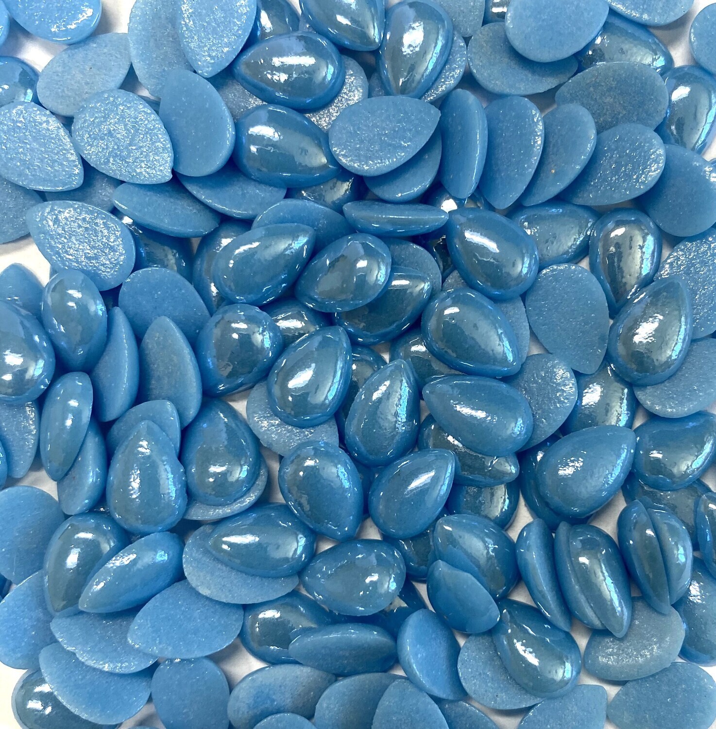 50 Pearlescent Sky Blue Glass 12mm Teardrop Tiles