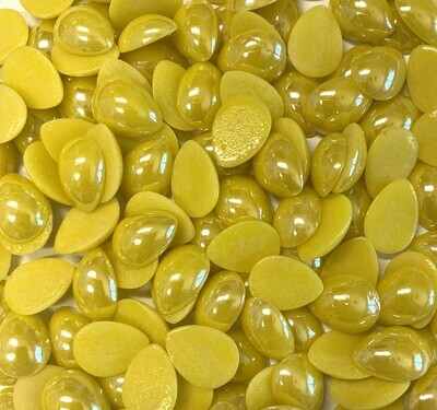 50 Pearlescent Yellow 14mm Glass Teardrop Tiles