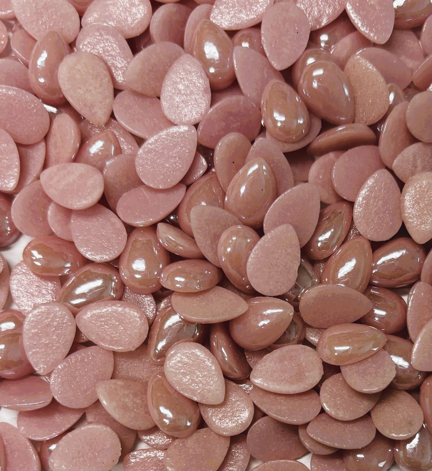 50 Pearlescent Light Pink Glass 12mm Teardrop Tiles