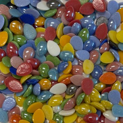 100 Assorted Colors Pearlescent 14mm Glass Teardrop Tiles