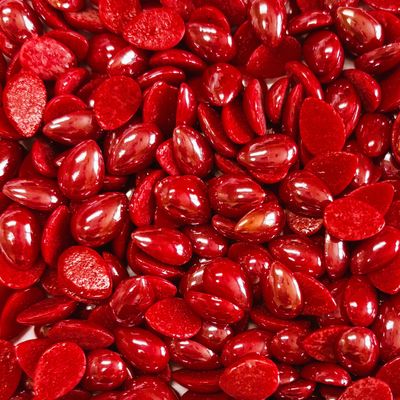 50 Pearlescent Red 12mm Teardrop Tiles