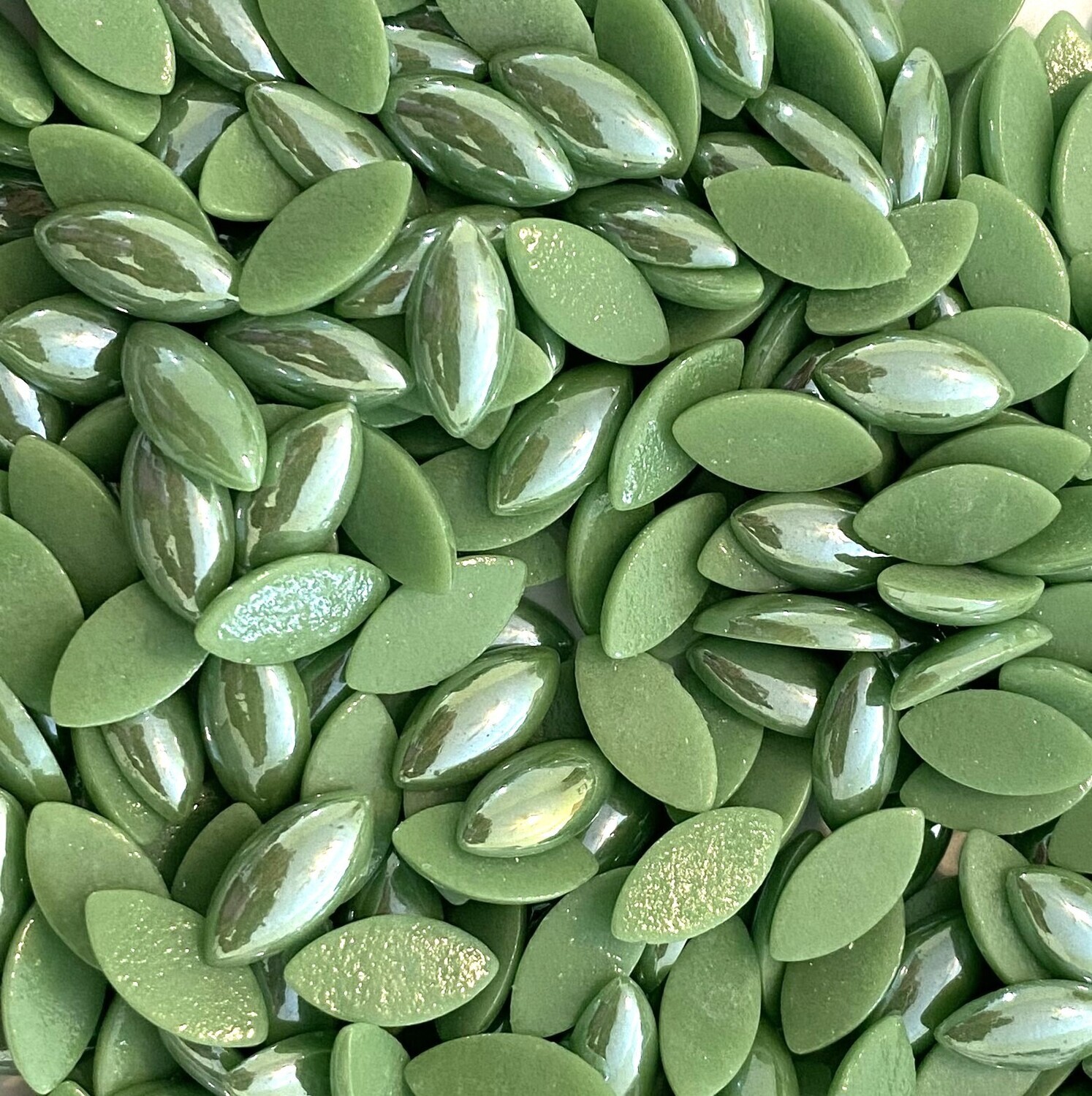 50 Pearlized Green Glass Petals 14mm