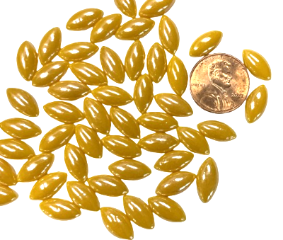 50 Pearlized Sunflower Glass Petals 14mm