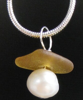 Amber Sea Glass w/Pearl