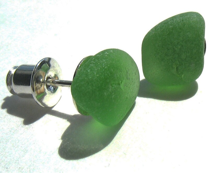 Emerald Green Posts