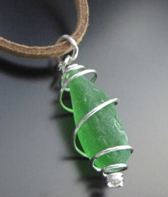 Emerald Green Spiral Necklace