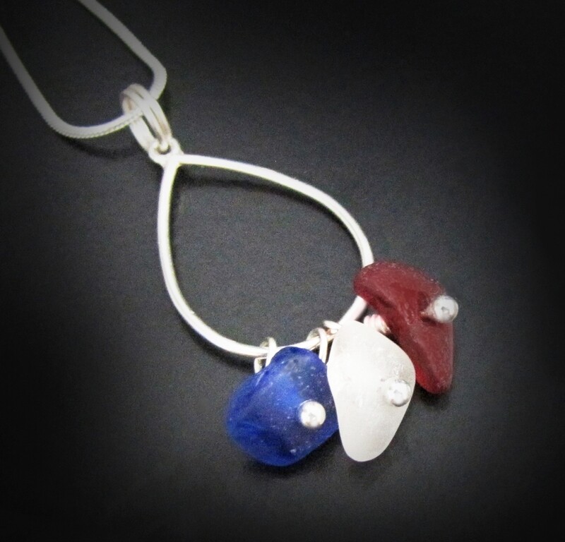 "America" Cluster 3pc. Necklace