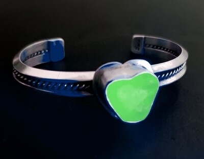 UV Heart Child's Bracelet