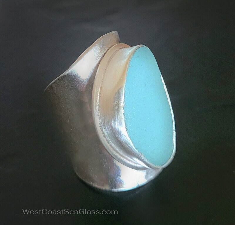 Aqua Blue Cocktail Ring - Size 6