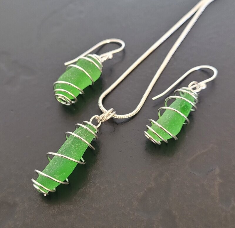 Emerald Green Spiral Wrapped